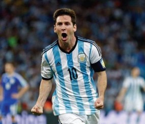  梅西领衔阿根廷勇夺世界杯冠军