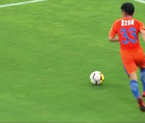  中超联赛榜首大战上演进球盛宴