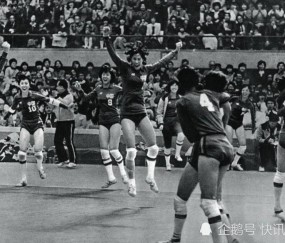  东亚杯较量，日本队三球完胜中国队