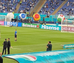  夜间灯光球场投入使用，延长训练时间助力选手备赛  