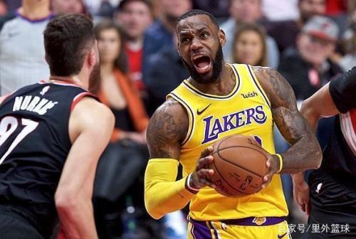  锡安威廉姆斯暴扣，鹈鹕主场击退开拓者队