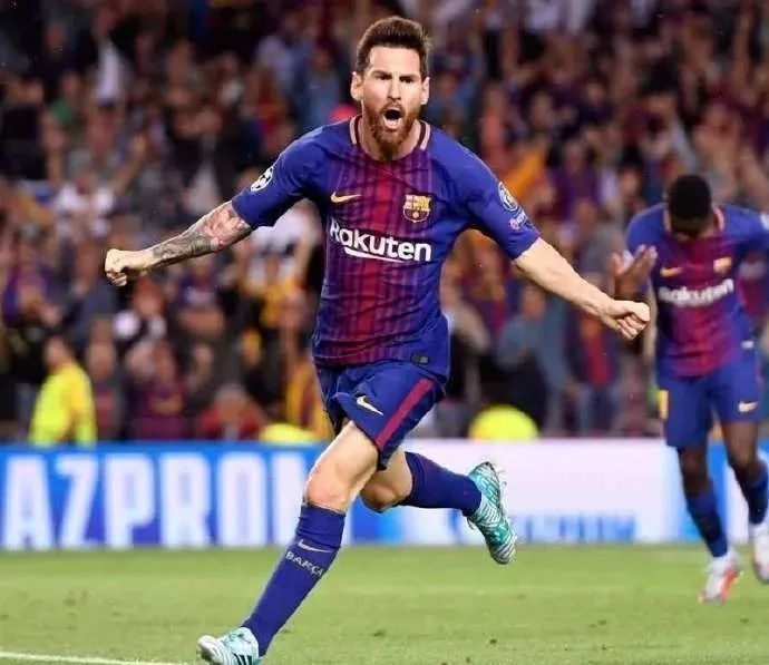  乌拉圭锋霸苏亚雷斯西甲梅开二度