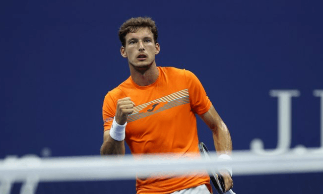  布斯塔决胜盘突然发力，连赢六局锁定胜局