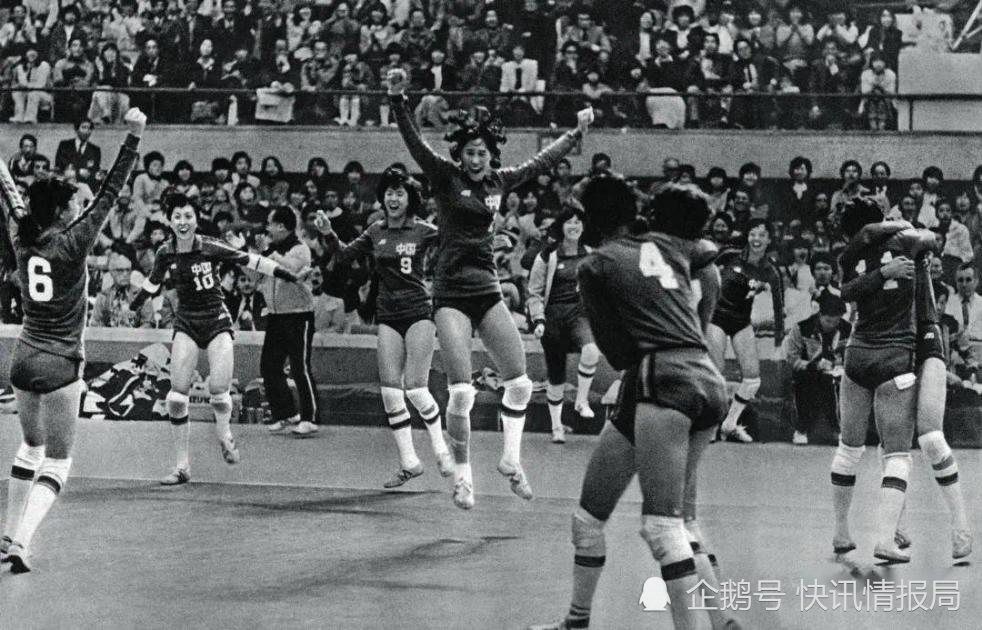  东亚杯较量，日本队三球完胜中国队