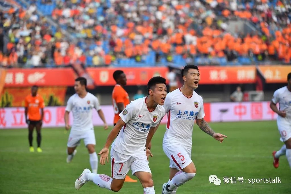  中超联赛迎来关键战，争冠保级白热化