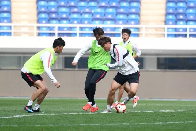  海外拉练归来，球队磨合渐入佳境