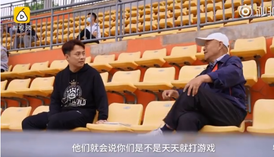  电竞训练营开放，零基础学员接受专业指导